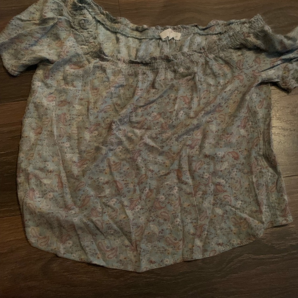 Women’s fancy shirt for 5$ size S fits like a M